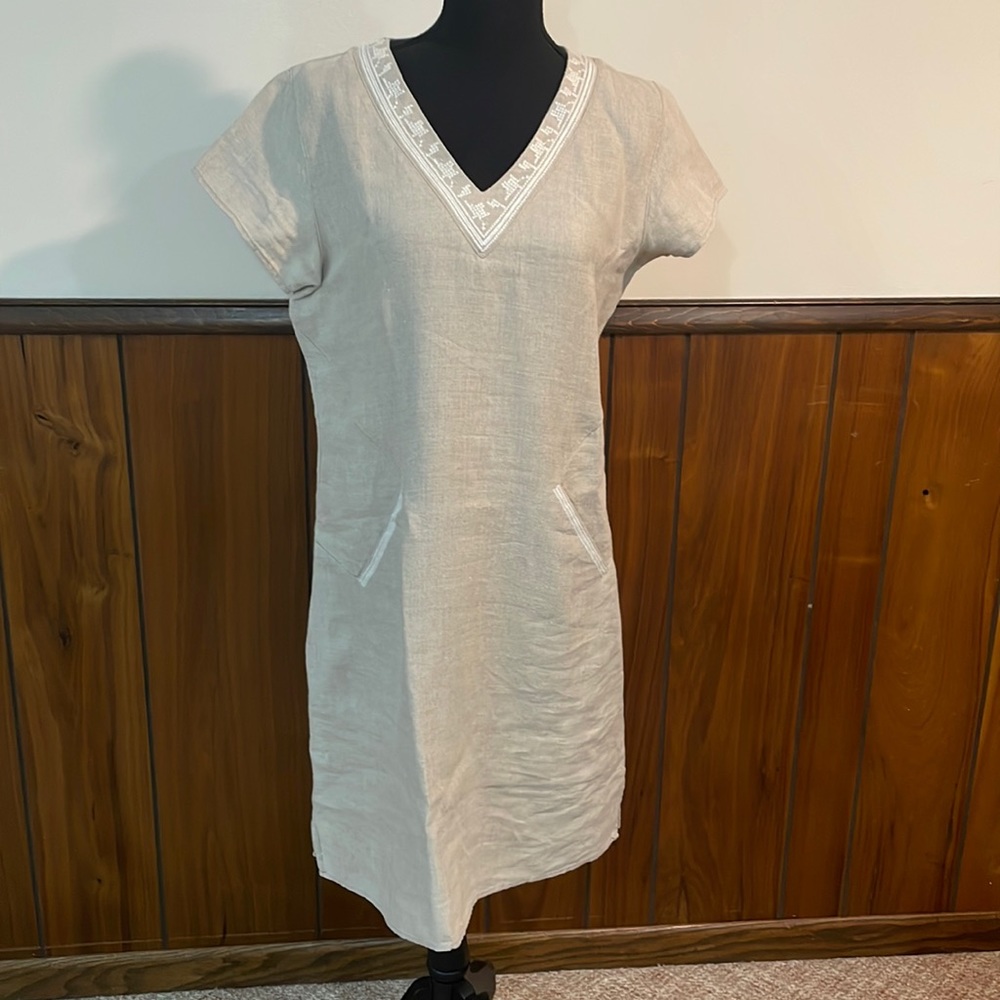 Garnet Hill 100% Linen Dress Khaki white Embroidered Trim Size 6 Pockets